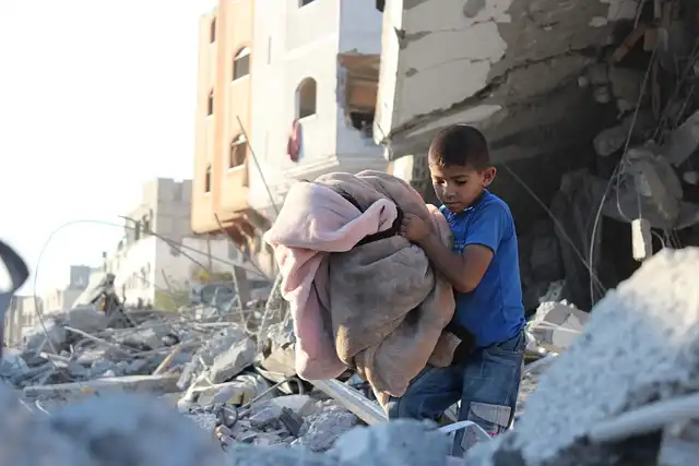 AI-Generated Images: Food Aid to Gaza?