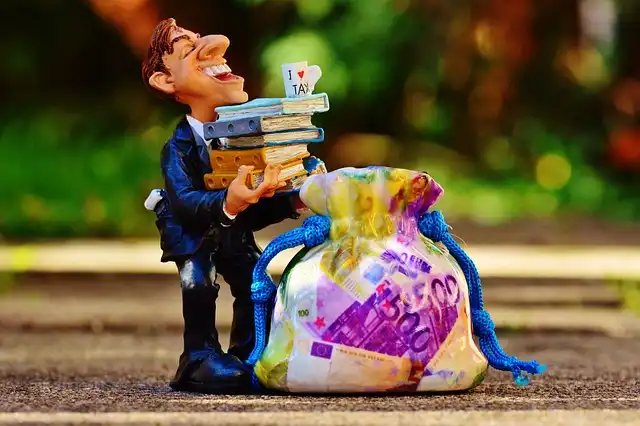 Tax Breaks: Billionaires vs. Everyone Else? A Deep Dive