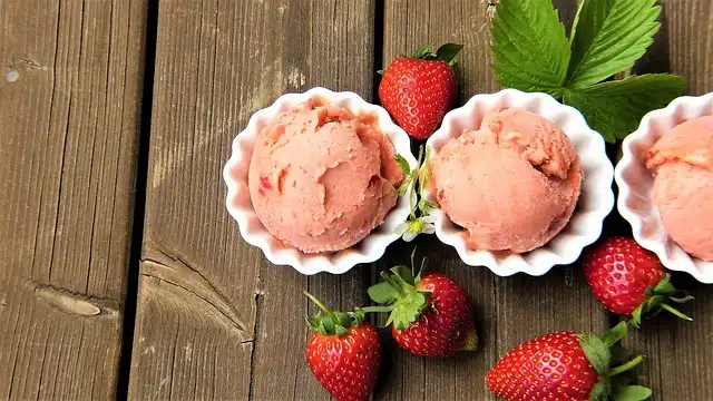 US Ice Cream Trade: Surplus, Deficit, and Mixes